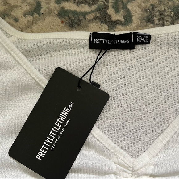 NWT PrettyLittleThing Top - Picture 3 of 4